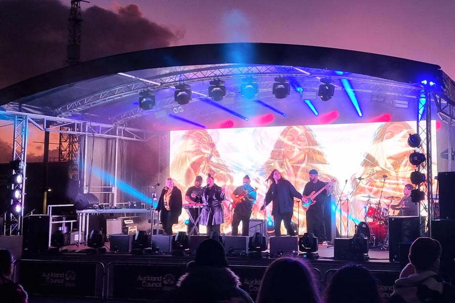 Megascreen Indoor and outdoor led screen hire