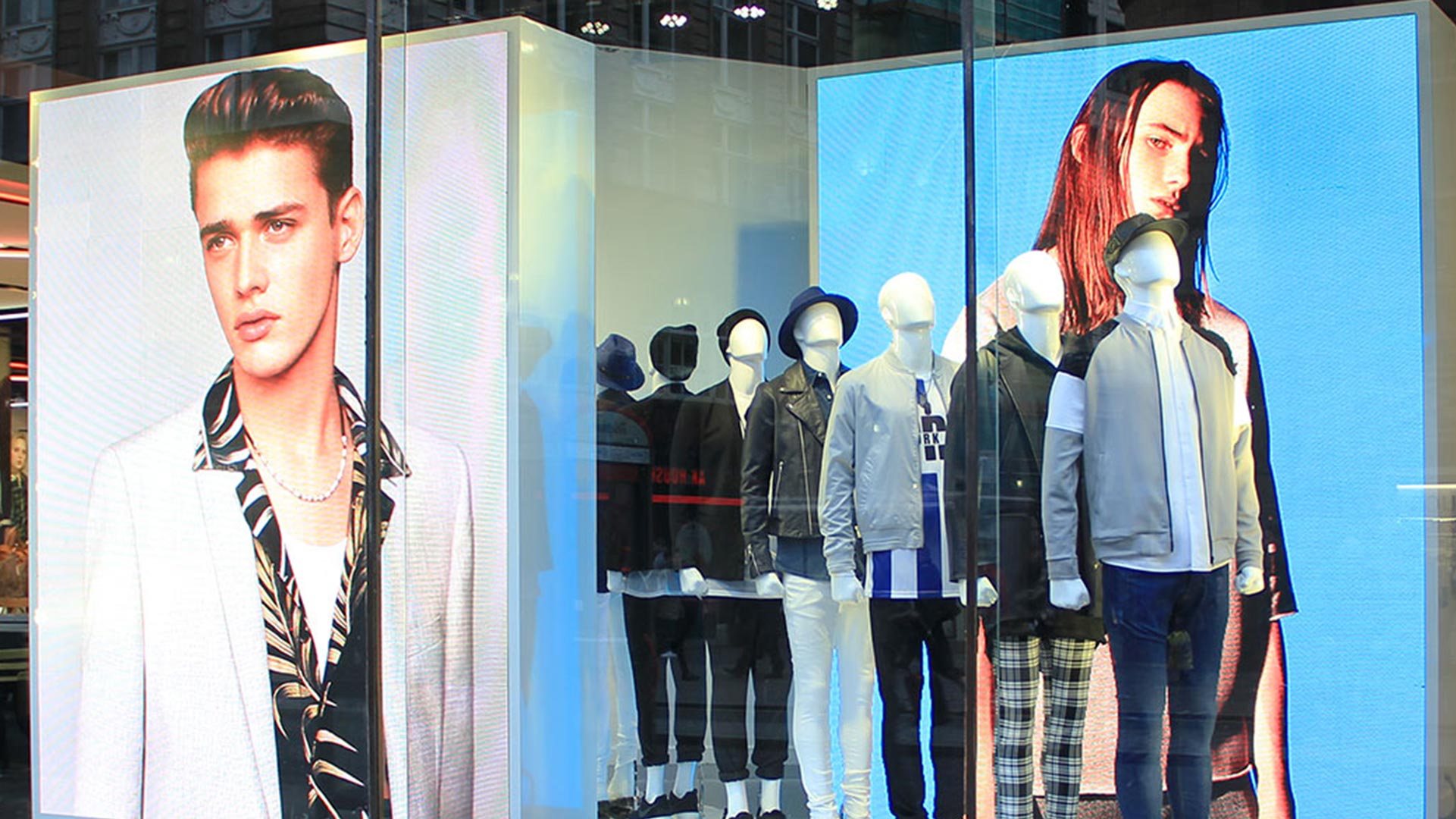 Megascreen Indoor and outdoor led screen hire